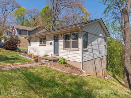 326 Brevard Road sold home in Rhododendron Heights, Asheville, NC