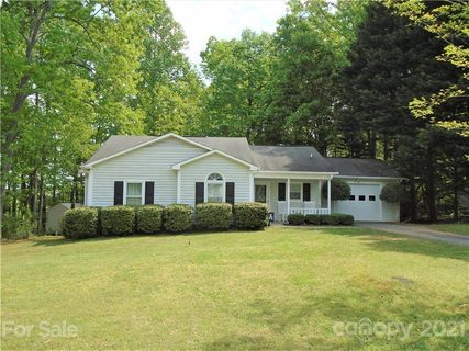 101 Woodlea Drive sold home in Woodlea, Morganton, NC