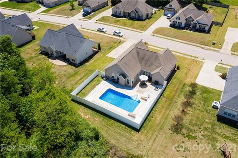 237 Hillsborough Lane sold home in Stoneridge Lakes, Rock Hill, SC