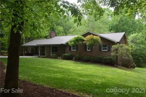 7556 Deer Track Drive sold home in Forest Oaks, Denver, NC