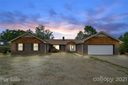142 Quail Hollow Drive sold home in Kings Mountain, SC