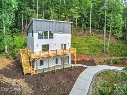 28 Jupiter Heights sold home in Jupiter Heights, Weaverville, NC