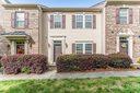 9234 Lenox Pointe Drive sold home in Charlotte, SC
