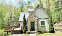 50 Glen Ryall Drive A sold home in Lake Toxaway, SC