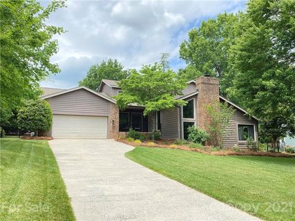 1144 Laurel Park Lane
