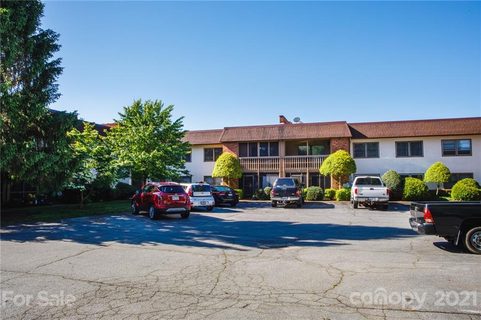 427 6th Avenue A11 sold condo in Holly Crest, Hendersonville, NC