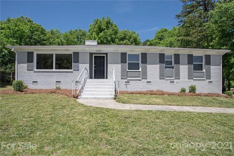 12103 Plover Drive sold home in Mallard Creek Estates, Charlotte, NC