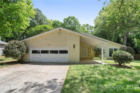 3755 Sweetgrass Lane sold home in Cedar Woods, Charlotte, NC
