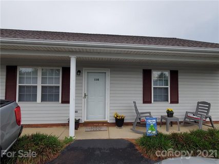 110 24th Street sold townhome in Mimosa Gardens, Hickory, NC