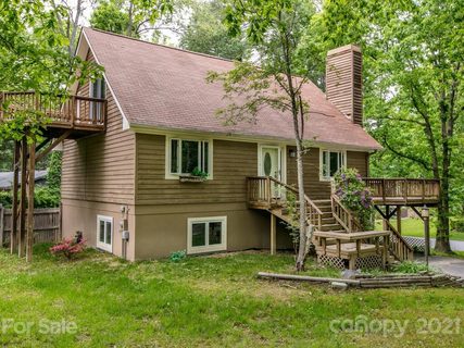 2 Turnberry Court