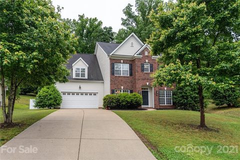628 Ravenglass Drive sold home in Chadwyck, Fort Mill, SC