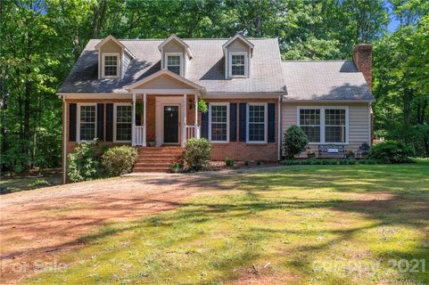 224 Raintree Drive sold home in Rain Forest, Matthews, NC
