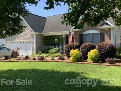 3902 Graywood Drive sold home in Laurel Woods, Gastonia, NC