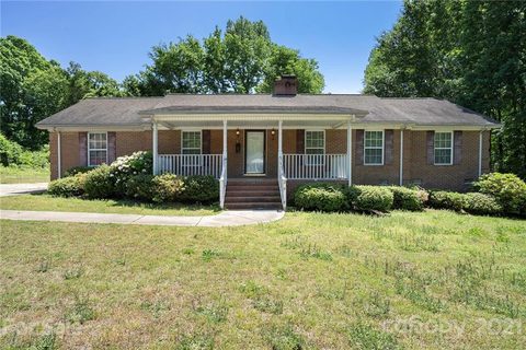 459 Barrington Place sold home in Crestview, Concord, NC