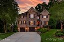 1513 Elmsford Lane sold home in Matthews, SC