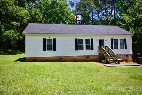 6718 Kemp Street sold home in Mecklenburg Acres, Charlotte, NC