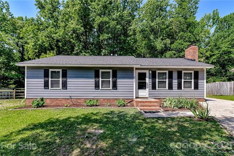 2803 Royal Ridge Lane