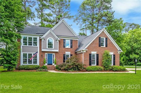 12037 Provincetowne Drive sold home in Williamsburg, Charlotte, NC