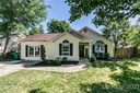 9617 Farmridge Lane sold home in Matthews, SC