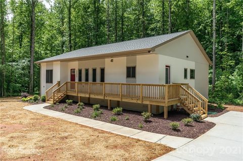 10425 Briarhurst Place sold home in Eastside Estates, Mint Hill, NC