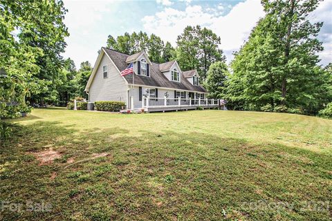 121 Lake Top Lane sold home in Top Of The Lake, Statesville, NC