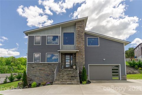 11 Pondberry Court sold home in Leicester Village, Asheville, NC