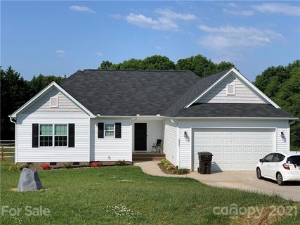 2805 Eagle Drive
