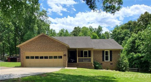8129 Appaloosa Lane sold home in Steeplechase, Charlotte, NC
