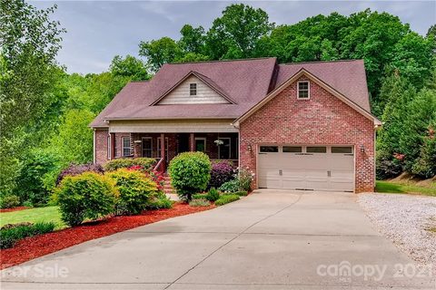 1315 Clinton Court sold home in Eastland Hills, Iron Station, NC