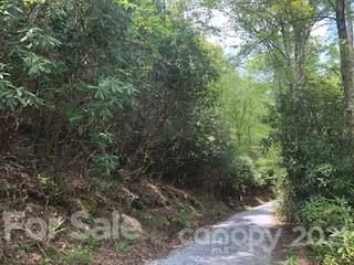 000 Lazy Bear Trail Lot #35 sold home in Nubbins Nob, Hendersonville, NC