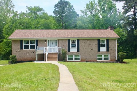 104 Bayberry Drive sold home in Kings Forest, Salisbury, NC