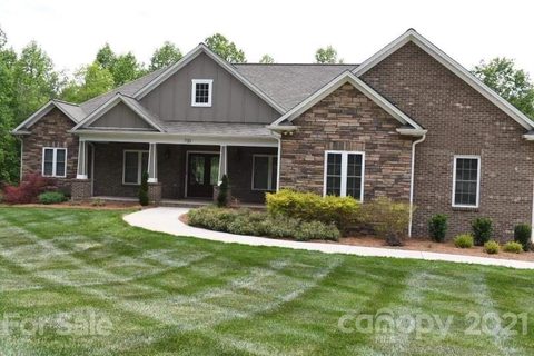 730 Oak Ridge Farms Circle sold home in Oak Ridge Farms, Newton, NC