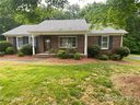 2331 Ellerbe Drive sold home in Kannapolis, SC