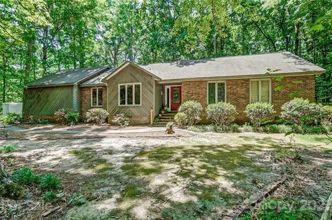 120 Amanda Drive sold home in Mandy Plantation, Matthews, NC