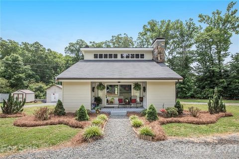 521 Cherrywood Lane