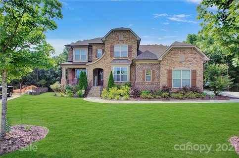 2431 Madeira Circle