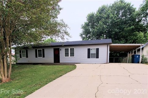 216 Foxwood Drive