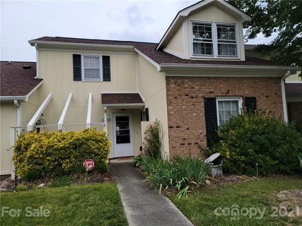 11103 Michelangelo Court sold townhome in Renaissance on Carmel II, Charlotte, NC