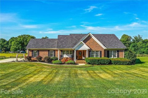 4923 Butner Drive sold home in Jacobs View, Hickory, NC