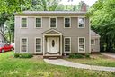 8213 Meadowdale Lane sold home in Charlotte, SC