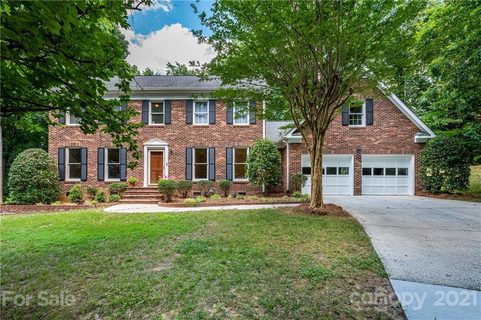6635 Tuskan Drive sold home in Crown Colony Estates, Charlotte, NC