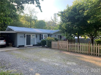 688 Allens Creek Road sold home in brightsville, Waynesville, NC