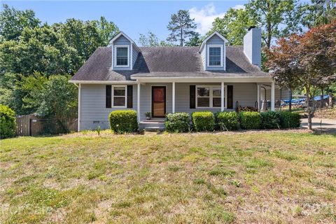 Previously sold for $277,500