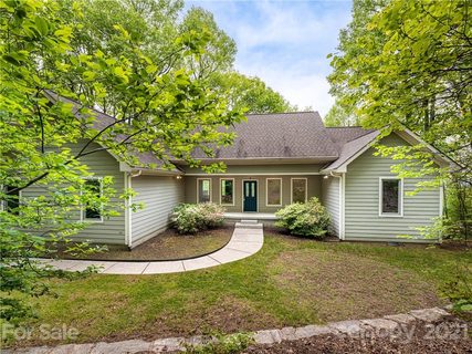 8 Big Level Drive sold home in Peach Knob Meadows, Asheville, NC