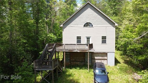 109 Tumblebug Trail sold home in River Ridge, Flat Rock, NC