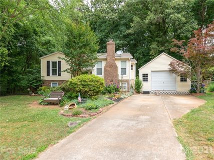 3029 Winding Trail