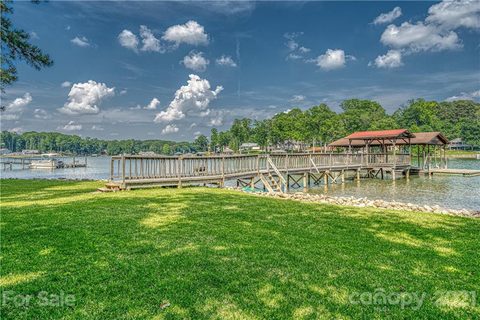 199 Patternote Road sold home in Lake Norman, Mooresville, NC