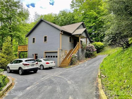 466 Aka 84 Glenaire Drive