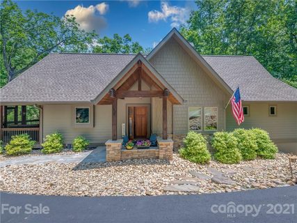 438 Lakewood Drive