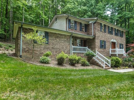 613 Downing Court sold home in Hunters Glen, Hendersonville, NC